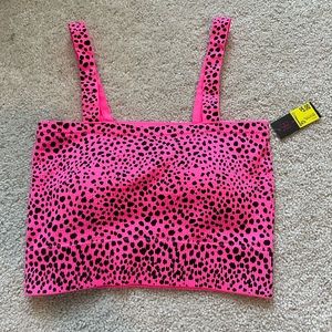 No Boundaries M Hot Pink Crop Top